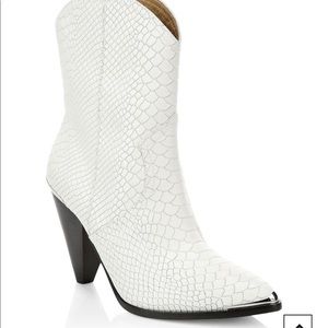 Joie garner snakeskin print boot 35 size.
